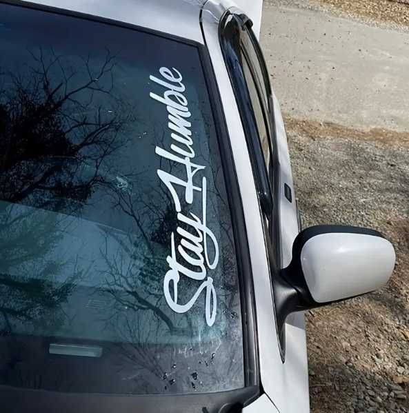 Стикер "Stay Humble"