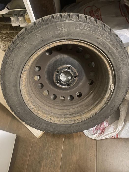 Зимни гуми със джанти