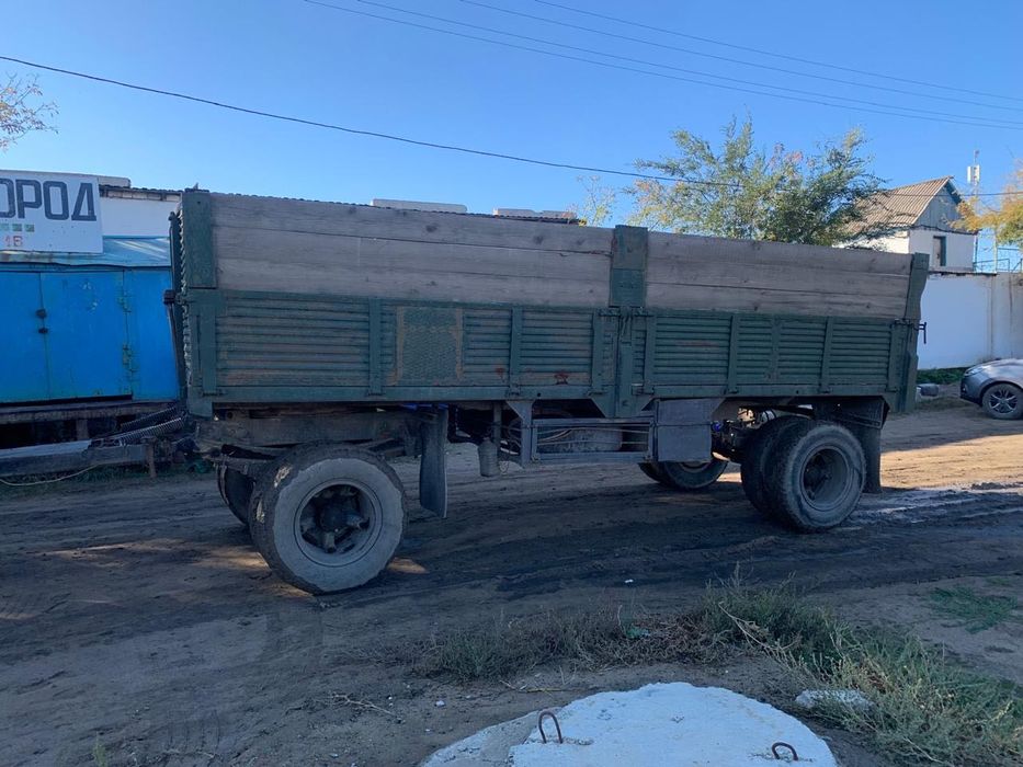 Продам прицеп бортовой на камаз