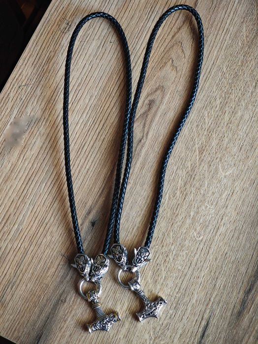 Викингско колие-мадальон