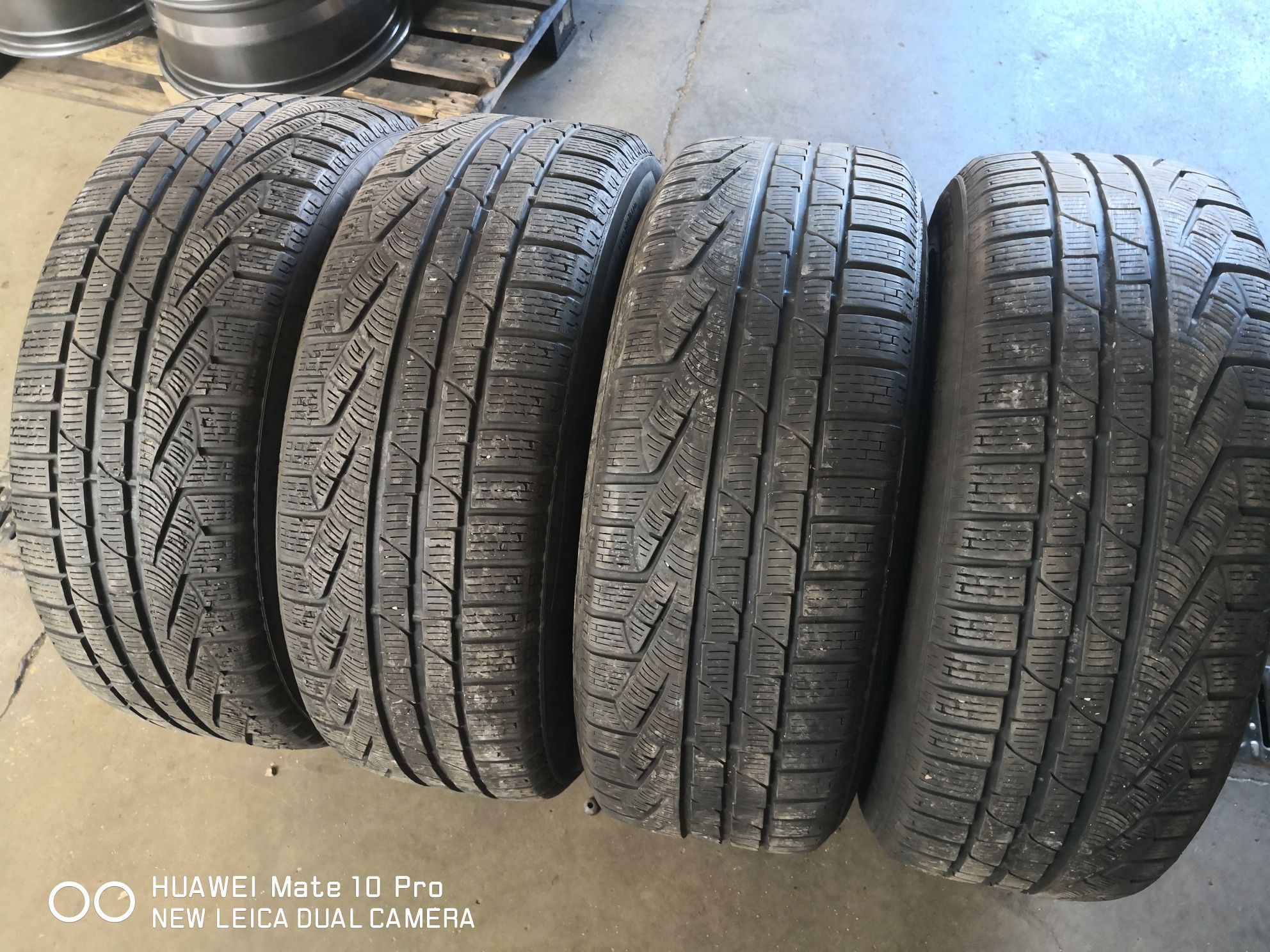 225 60 17 цола гуми Pirelli