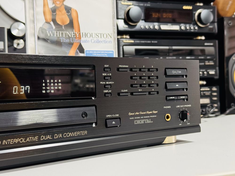 CD-player AKAI CD-57,impecabil,dual D/A convertor,optical,variable