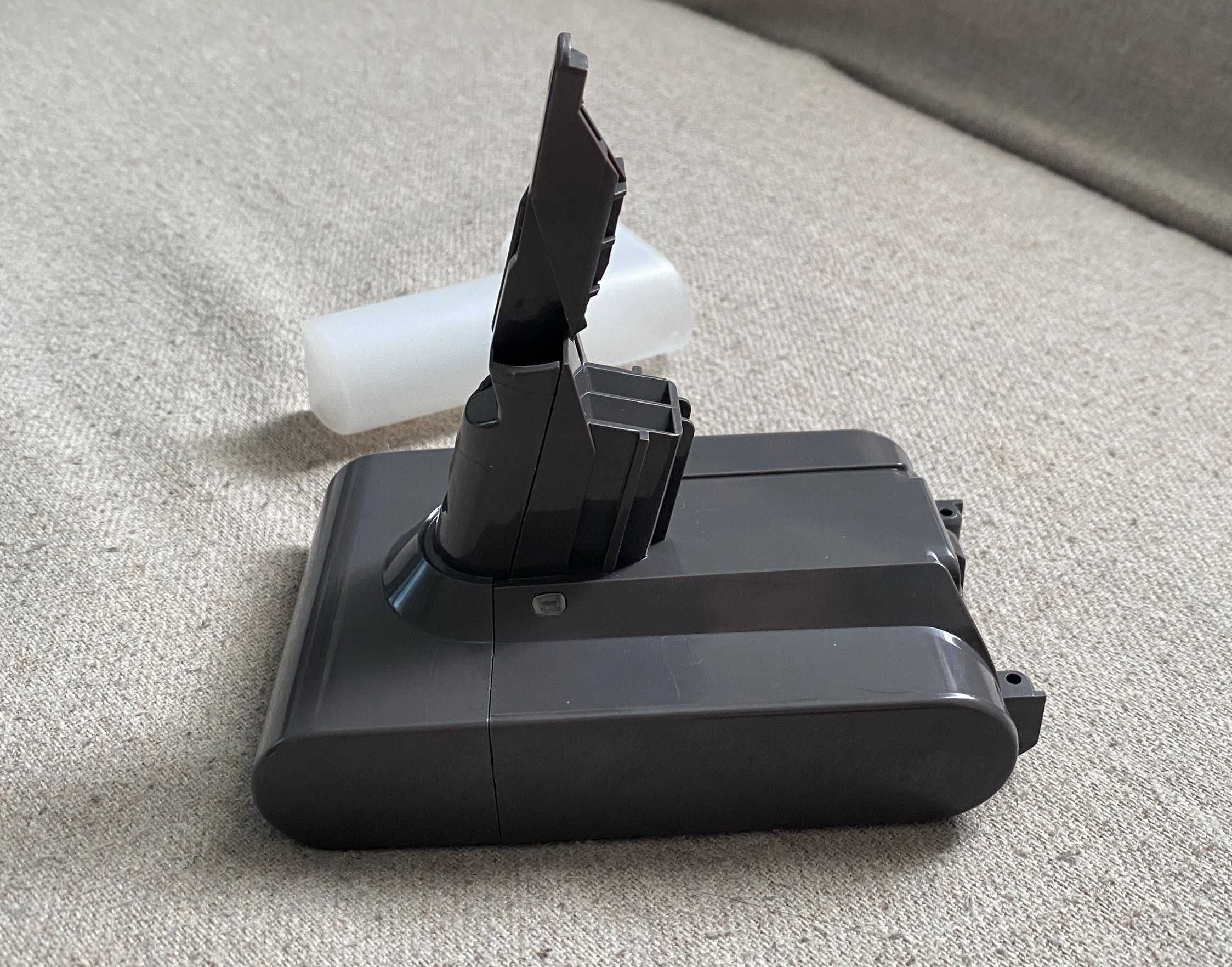 Carcasa baterie pentru Dyson V7 cu placa de baza fara celule