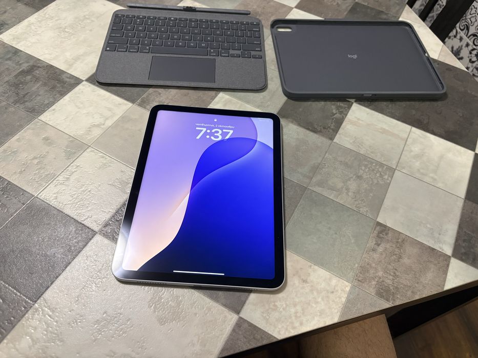 Apple iPad 10, 10.9", 64GB, Wifi, Silver - НЕРАЗЛИЧИМ ОТ НОВ!