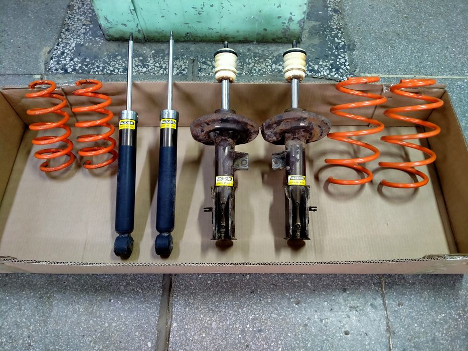 Стойки Лада Веста