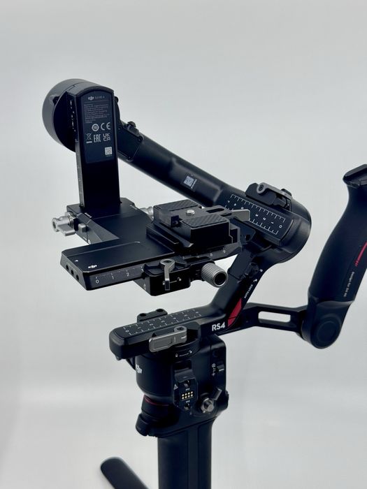 Stabilizator/Gimbal DJI Ronin S4/RS4 + SmallRig Handle | ca NOU |