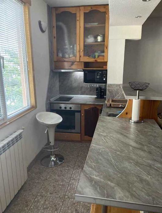 Дава се под наем Тристаен апартамент в Пловдив, Христо Смирненски - 70 кв.м за 400 € - Снимка #2