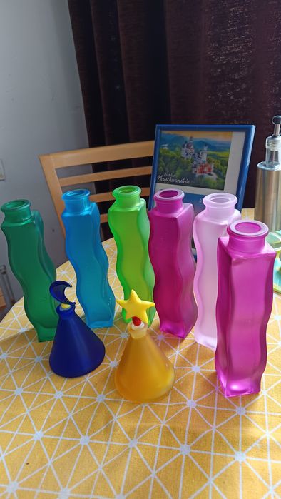 Цветни стъклени вази