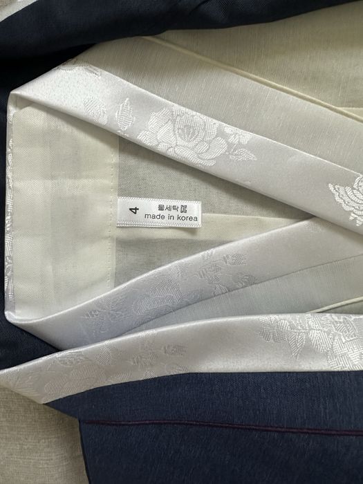 Традиционный ханбок для мальчика (4–6 лет)