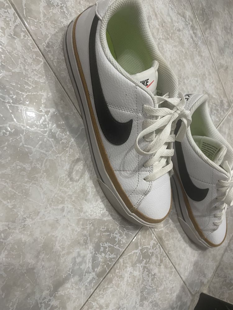 Nike кецове 39