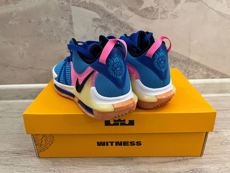 Баскетболни маратонки NIKE x Lebron Witness VII Blue/Multicolor