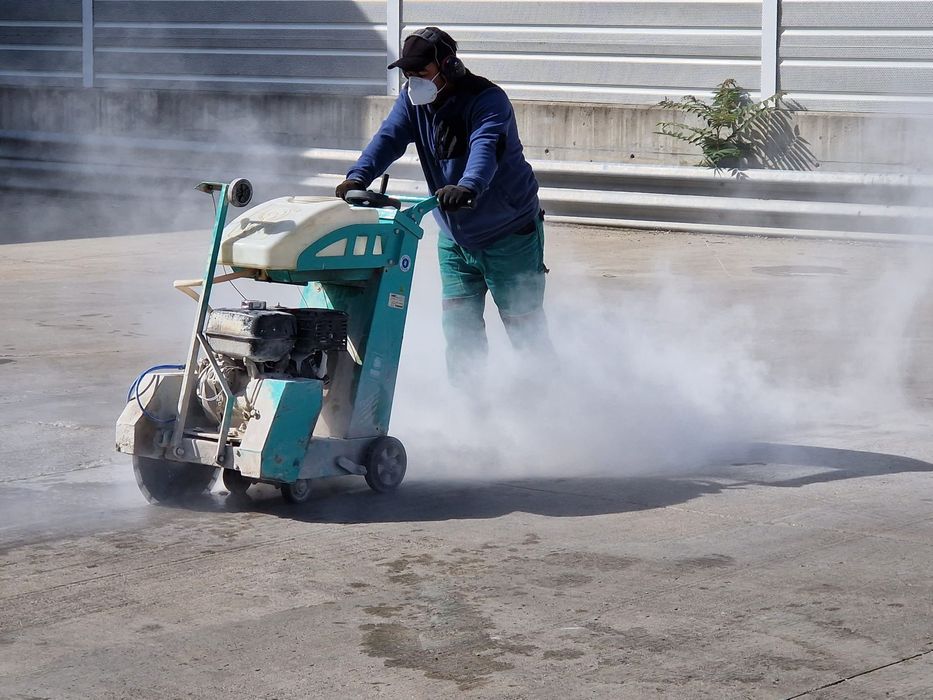 Nisip pietriș balast Moloz beton concasat bobcat miniexcavator