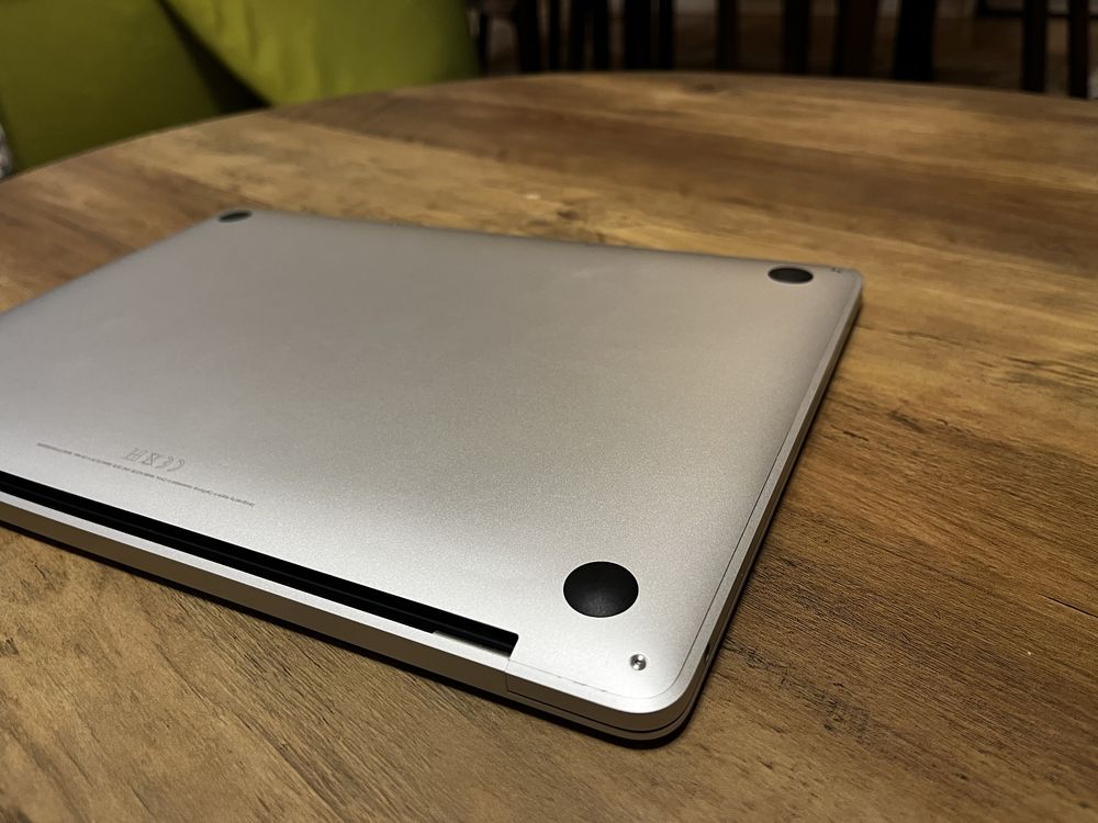 Macbook Pro M1 256GB