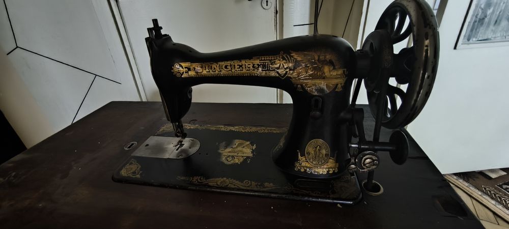 Mașina de cusut  Singer