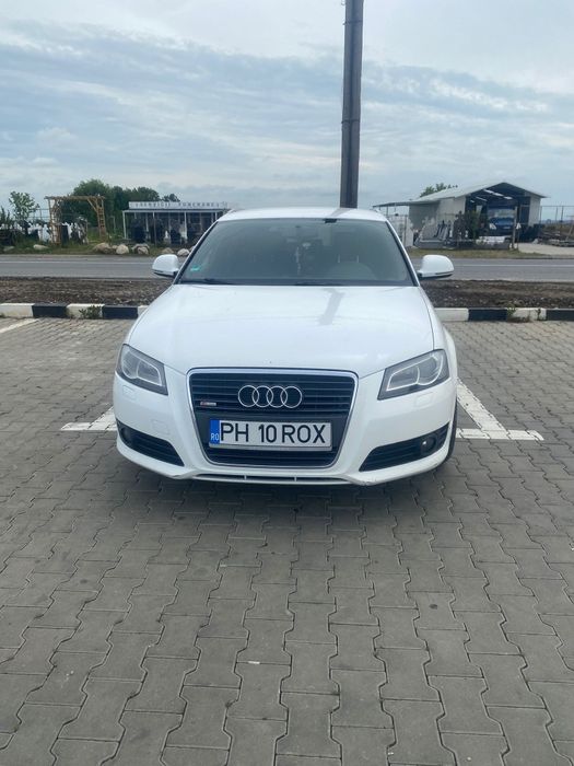 Vând Audi A3 culare alb