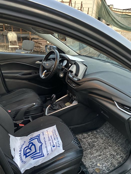 Chevrolet onix pozitsiya 2