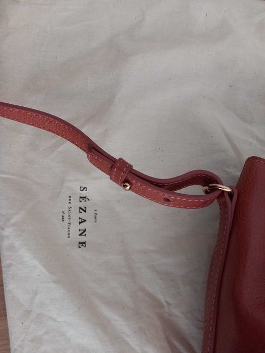 Дамска чанта Sezane - Естествена телешка кожа и златни орнаменти