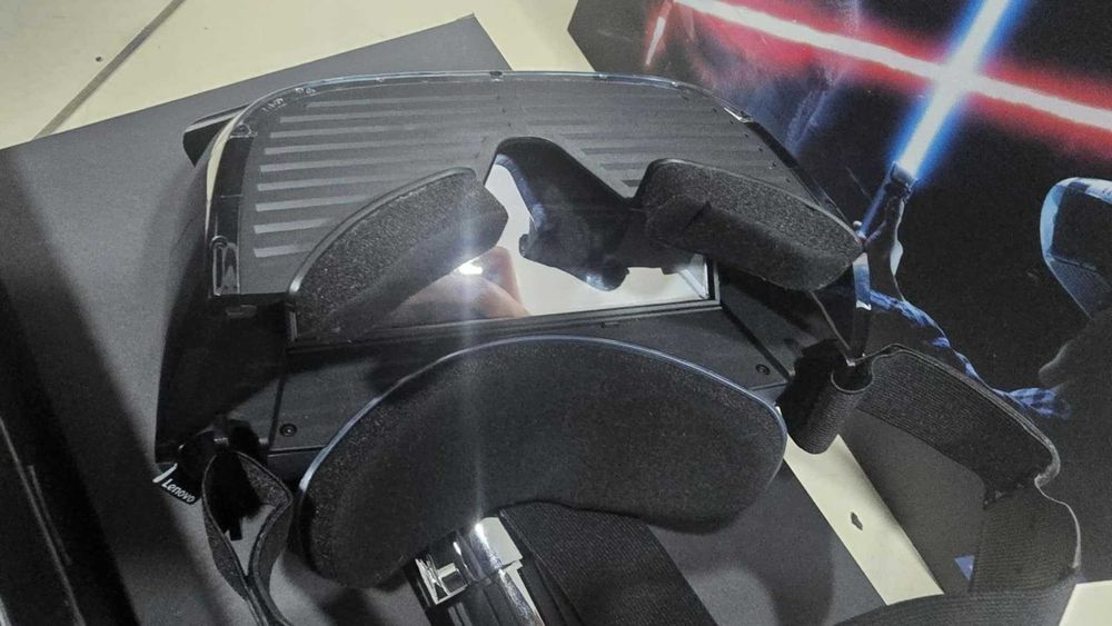 VR очила , светлинен меч, контролер на Star Wars Jedi Challenges