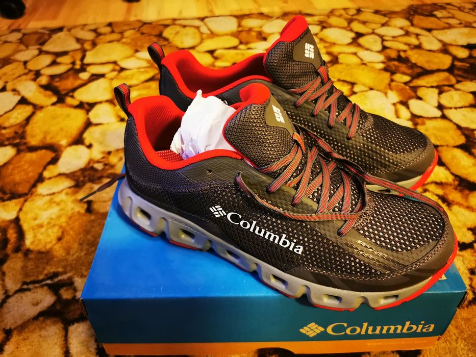 Adidasi Columbia 42 hoka salewa mammut la sportiva merrel salomon