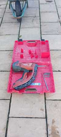 Pistol cu gaz Hilti