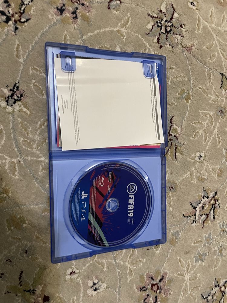 диск на ps4 FIFA19