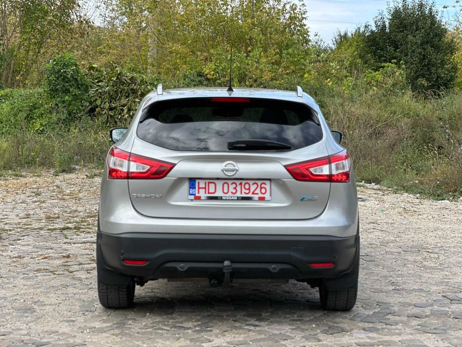 Nissan Qashqai 2WD Tekna+Xtronic*camere 360*navi*piele*1.6D*pano*Xenon