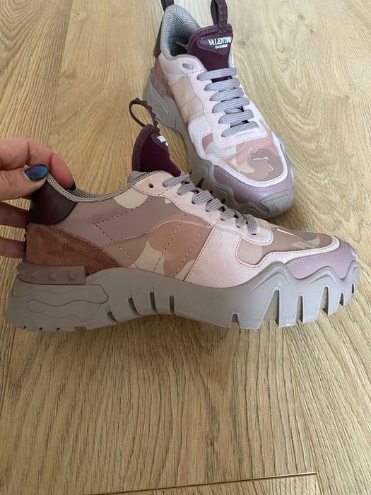 Valentino Garavani дамски маратонки р-р 39