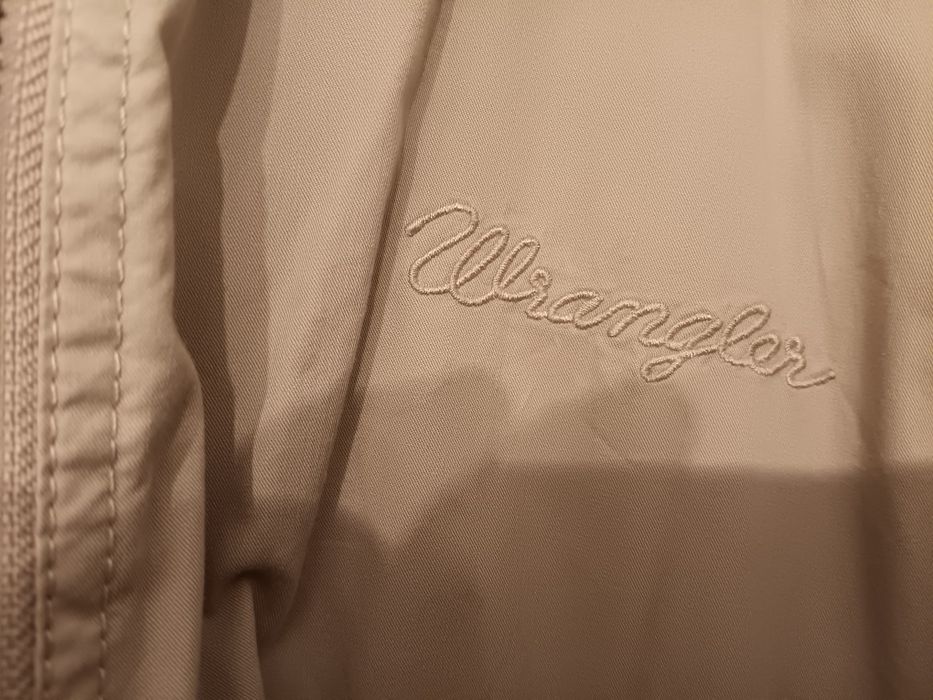 Пролетно яке Wrangler, уникално