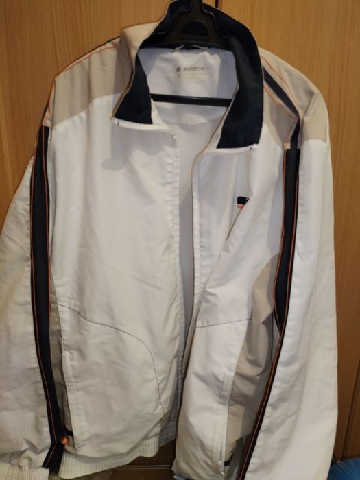 Куртка мужская продам