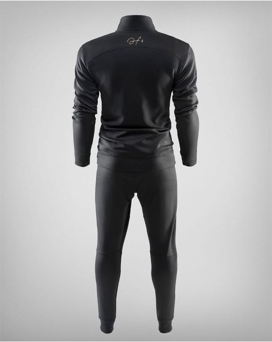 Мъжки черен анцуг H8S