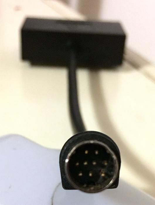 adaptor conector 9 pini Gigabyte RGB S-video NOU