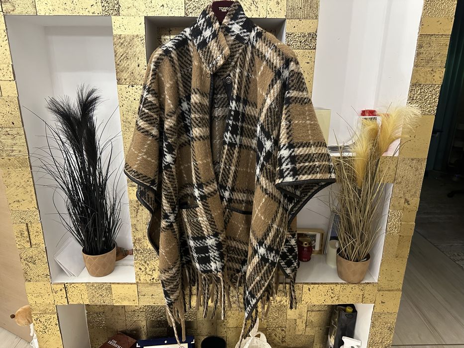 Pelerina/ Poncho LIU JO, superba