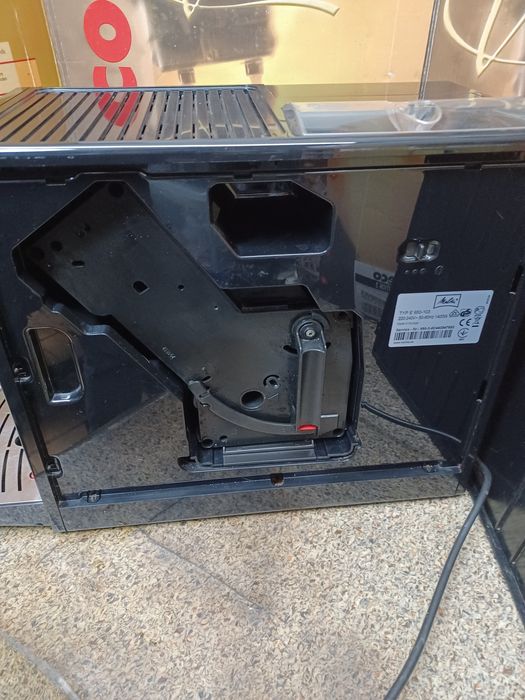 Продавам кафемашина Melitta Caffeo Solo