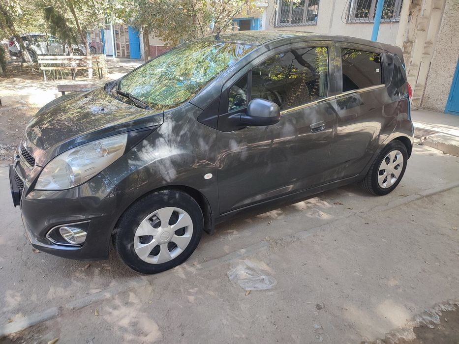 Спарк сотилади срочно