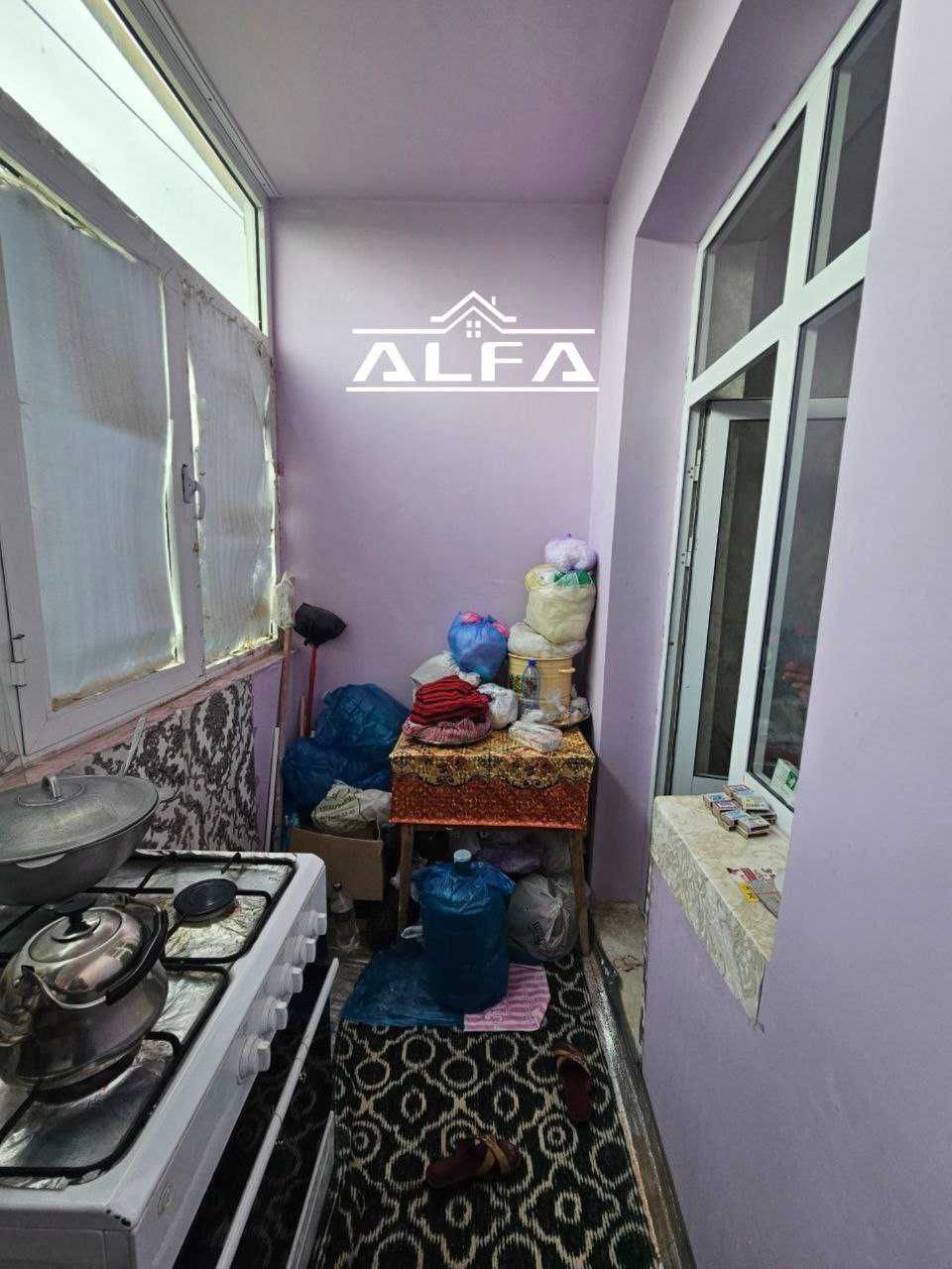 1 xonali 42m² 1-qavat. 
J