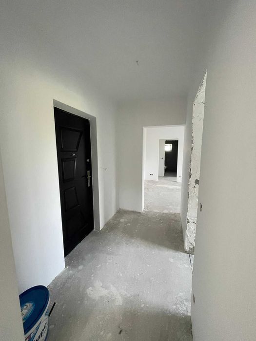 Ap. 4 camere  M16.  B-dul Lalelei