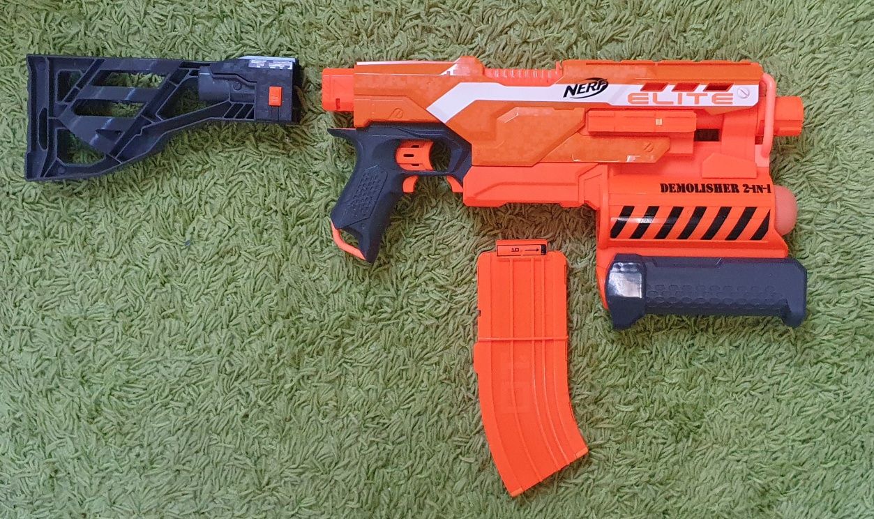 Различни Nerf пистолети