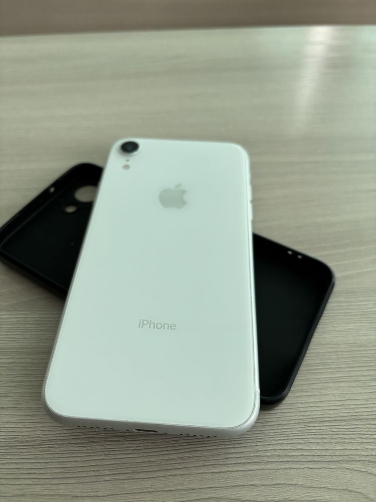 Продам Iphone xr 64gb