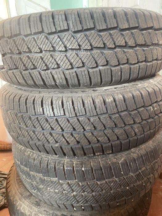 Зимние шины 205/70R15C
