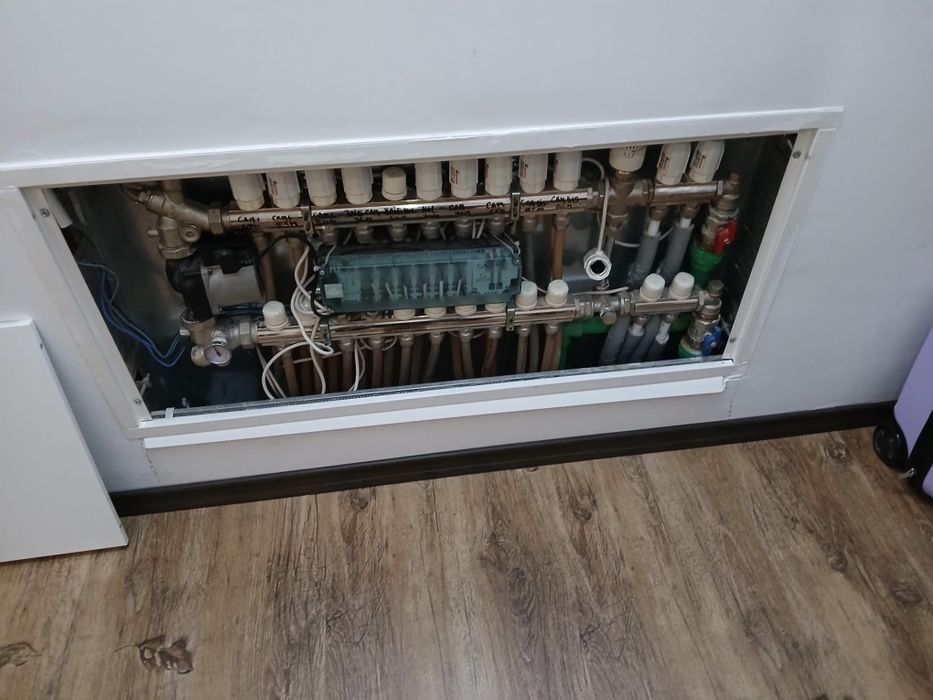 Spălare Curățare Chimică Încălzire în Pardoseală