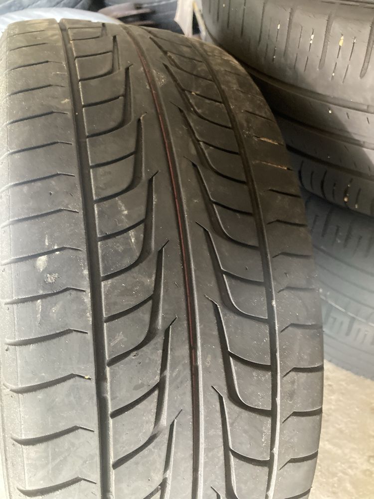 Фирма DUNLOP 4 шт в хорошем состоянии 205/55/R17, еще 2 шины есть