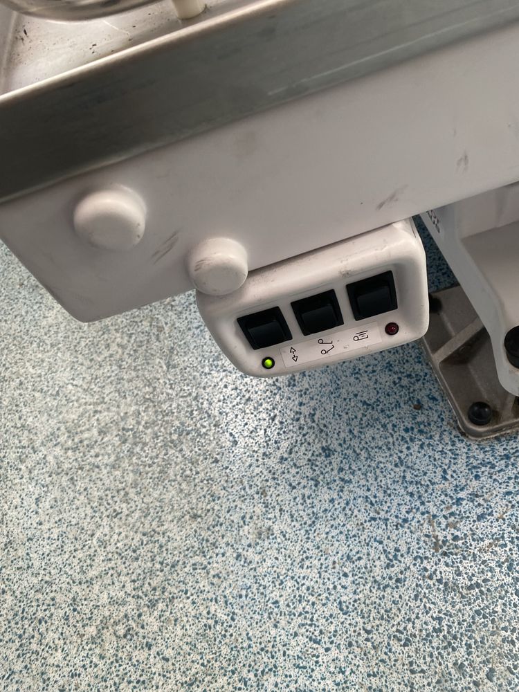 Accesorii ambulanță pat electric cu reglaj