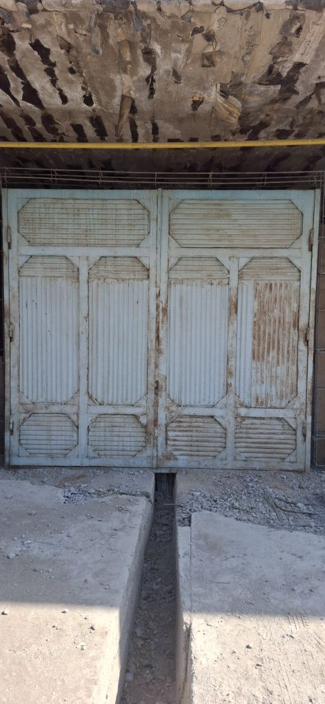 Дарвоза сотилади. Продам Ворота.