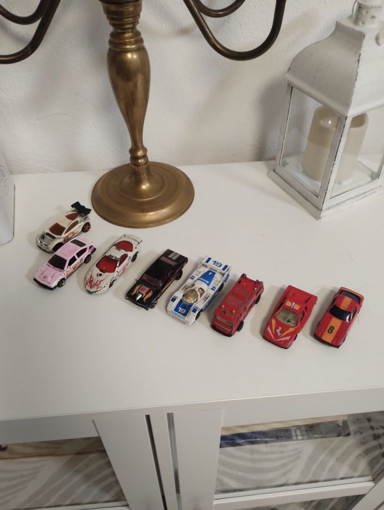 Метални колички hot wheels