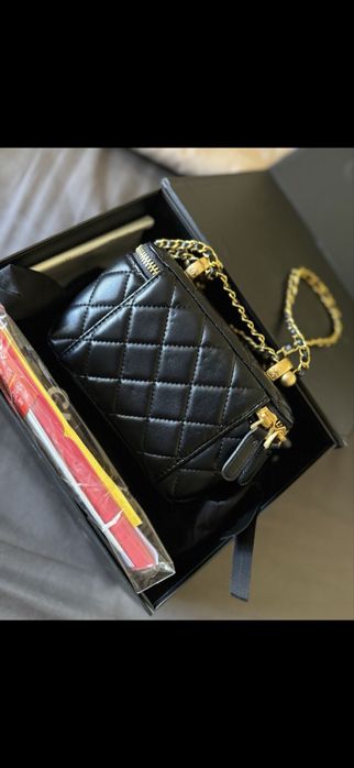 Дамска Малка Черна Кожена Чанта Chanel