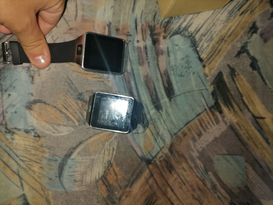 Vând smartwatch-uri