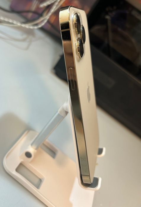 Telefon iPhone 13 Pro Max,Gold, 128GB,baterie 83%,liber in orice retea