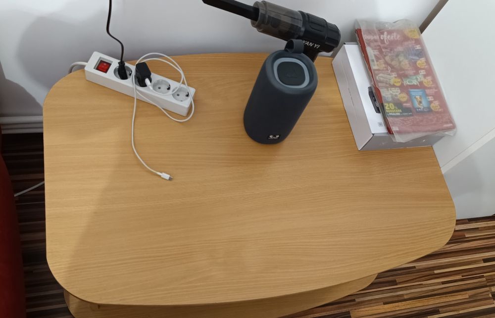 Vând măsuță de cafea stare super buna