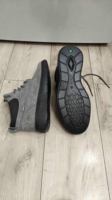 Timberland . Nr . 41.5