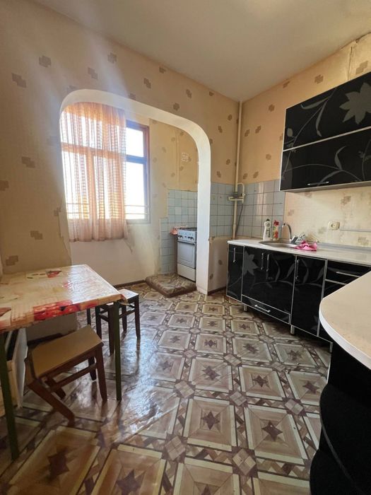 Продажа 1в2 Паркентский  Зал 5*5